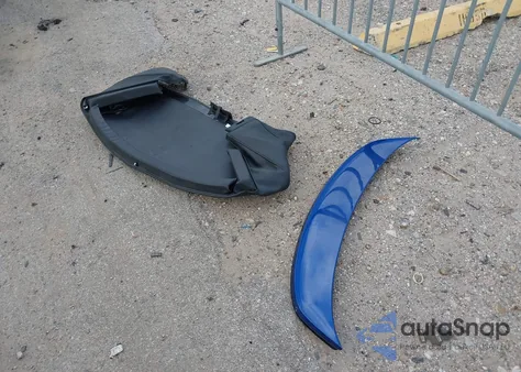 2014 Volkswagen Beetle 2.0T R-Line z USA, uszkodzony, nr VIN 3VW7S7AT3EM813022